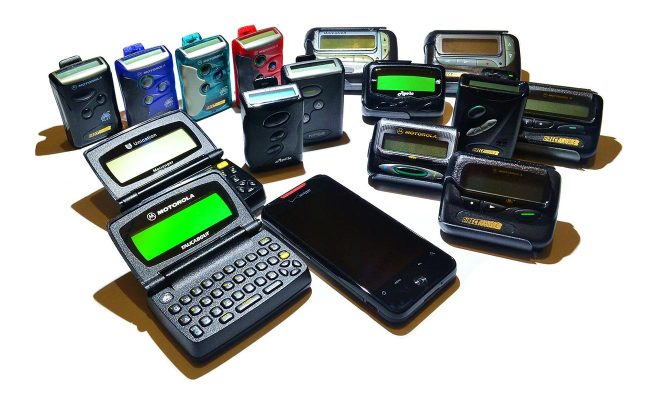 Diversos pagers e peças de reposição.